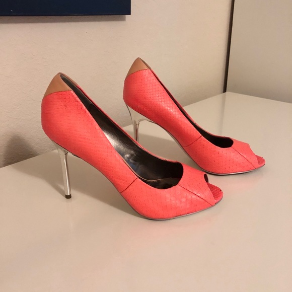Sam Edelman Reagan Peep-Toe Pump - Picture 4 of 10